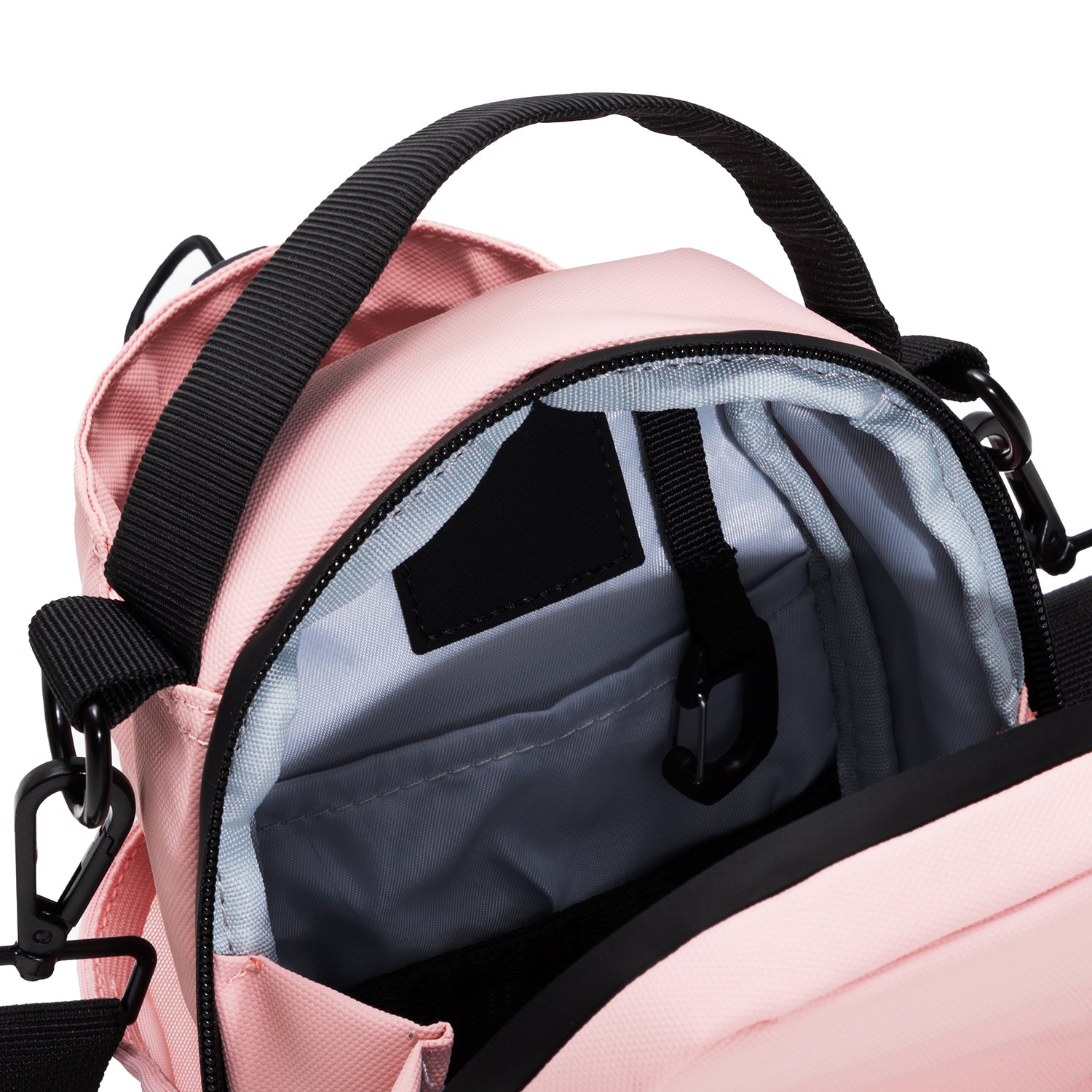 Modra Magnetic Gym Bag