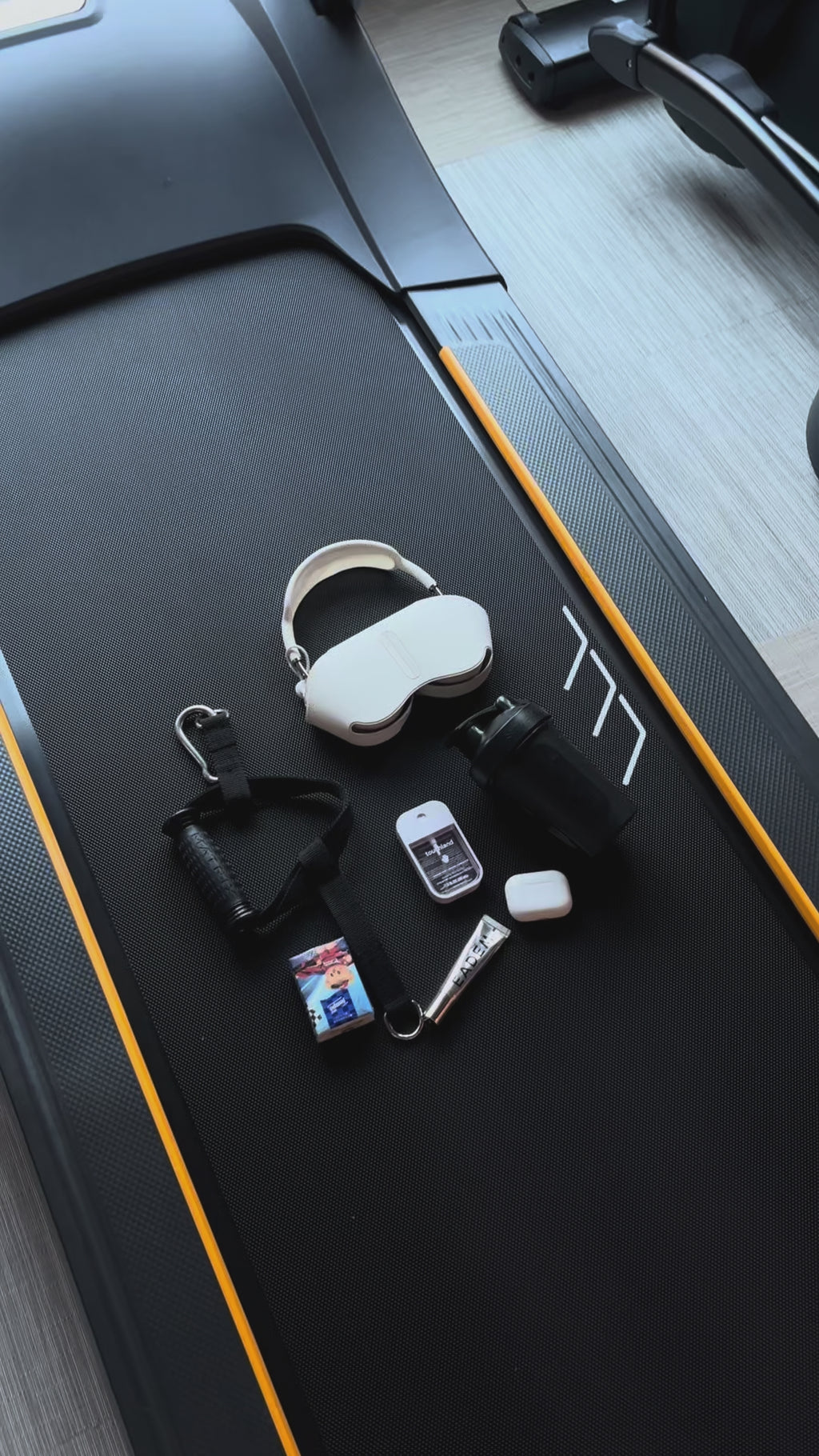 Modra Magnetic Gym Bag